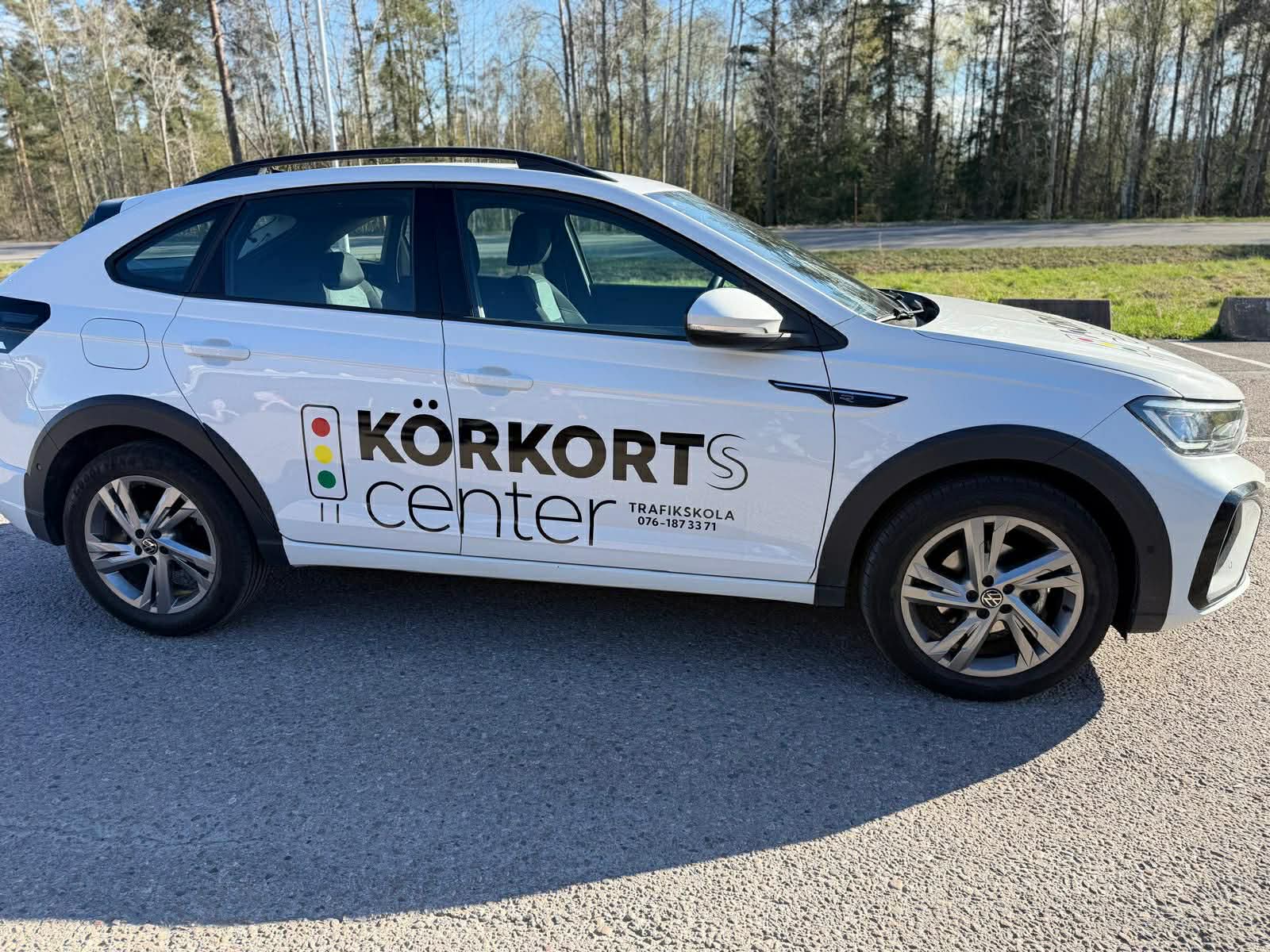 Körskolebil från Körkortcenter i Karlstad